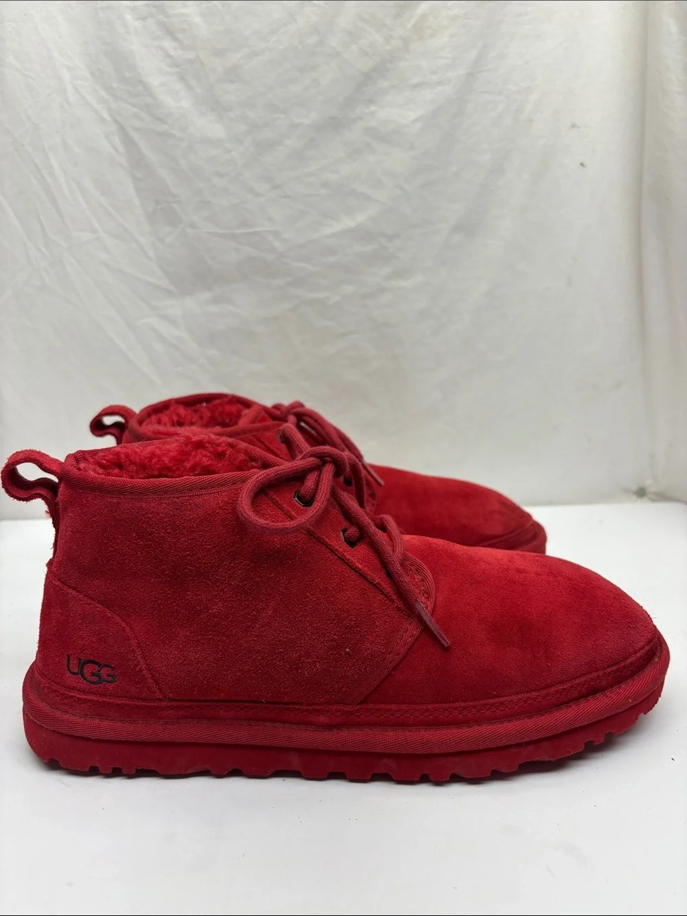 UGG Neumel Men's Red Suede Lace-Up Boots, SZ 9, box 1 G